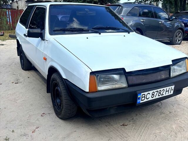 Білий ВАЗ 2108, об'ємом двигуна 1.1 л та пробігом 250 тис. км за 750 $, фото 1 на Automoto.ua