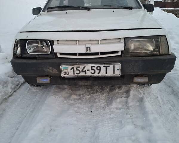 Белый ВАЗ 2108, объемом двигателя 1.5 л и пробегом 49 тыс. км за 500 $, фото 1 на Automoto.ua