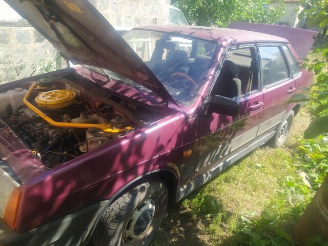 Белый ВАЗ 2108, объемом двигателя 1.3 л и пробегом 500 тыс. км за 500 $, фото 1 на Automoto.ua