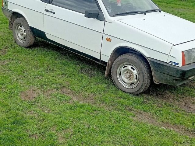 Білий ВАЗ 2108, об'ємом двигуна 1.29 л та пробігом 100 тис. км за 900 $, фото 1 на Automoto.ua