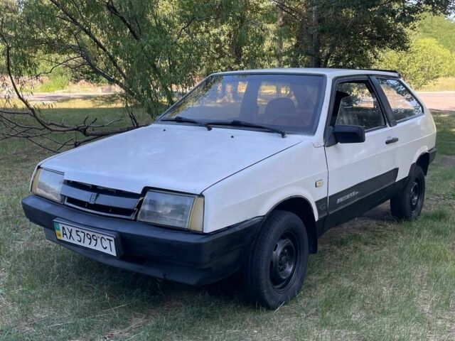 Белый ВАЗ 2108, объемом двигателя 1.3 л и пробегом 35 тыс. км за 500 $, фото 1 на Automoto.ua