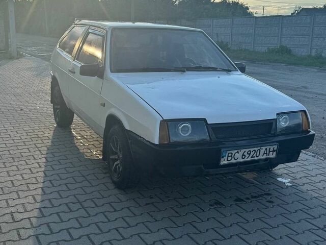 Белый ВАЗ 2108, объемом двигателя 1.3 л и пробегом 90 тыс. км за 650 $, фото 1 на Automoto.ua