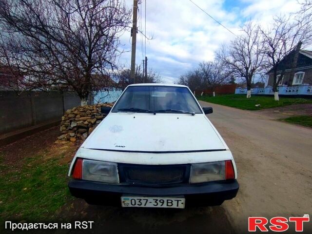 Белый ВАЗ 2108, объемом двигателя 15 л и пробегом 0 тыс. км за 430 $, фото 1 на Automoto.ua