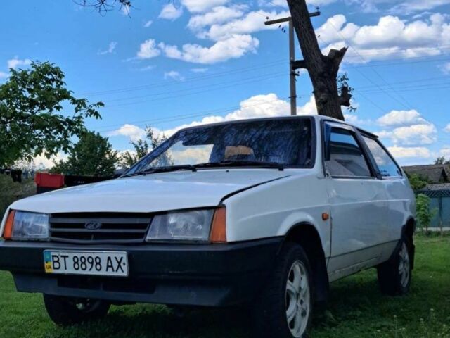 Білий ВАЗ 2108, об'ємом двигуна 0 л та пробігом 300 тис. км за 864 $, фото 1 на Automoto.ua