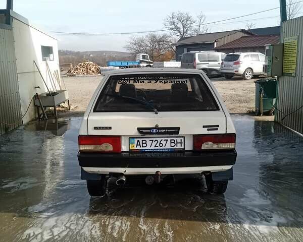 Белый ВАЗ 2108, объемом двигателя 1.5 л и пробегом 22 тыс. км за 400 $, фото 1 на Automoto.ua