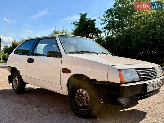 Белый ВАЗ 2108, объемом двигателя 1.5 л и пробегом 96 тыс. км за 556 $, фото 1 на Automoto.ua