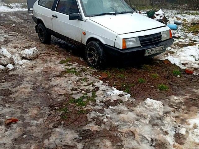 Белый ВАЗ 2108, объемом двигателя 1.5 л и пробегом 0 тыс. км за 700 $, фото 1 на Automoto.ua