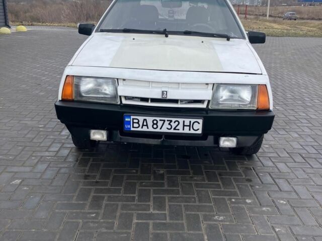 Белый ВАЗ 2108, объемом двигателя 1.3 л и пробегом 445 тыс. км за 1141 $, фото 1 на Automoto.ua