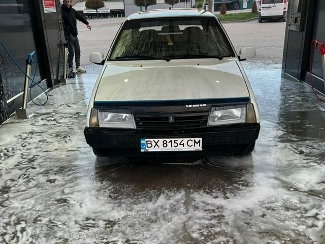 Белый ВАЗ 2108, объемом двигателя 1.3 л и пробегом 87 тыс. км за 850 $, фото 1 на Automoto.ua
