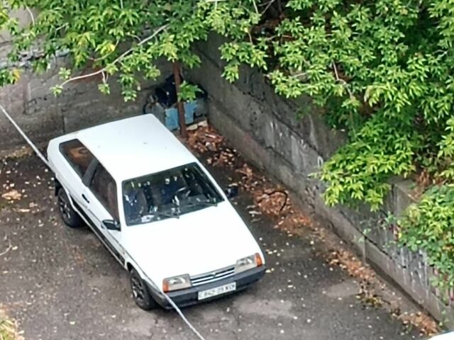 Белый ВАЗ 2108, объемом двигателя 2 л и пробегом 2 тыс. км за 750 $, фото 1 на Automoto.ua