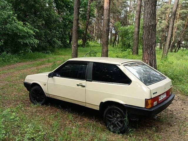 Белый ВАЗ 2108, объемом двигателя 1.29 л и пробегом 128 тыс. км за 950 $, фото 1 на Automoto.ua