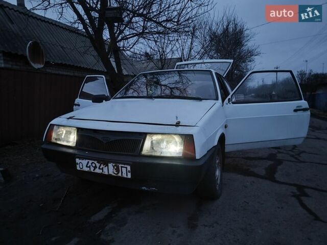 Белый ВАЗ 2108, объемом двигателя 1.3 л и пробегом 100 тыс. км за 35000 $, фото 1 на Automoto.ua