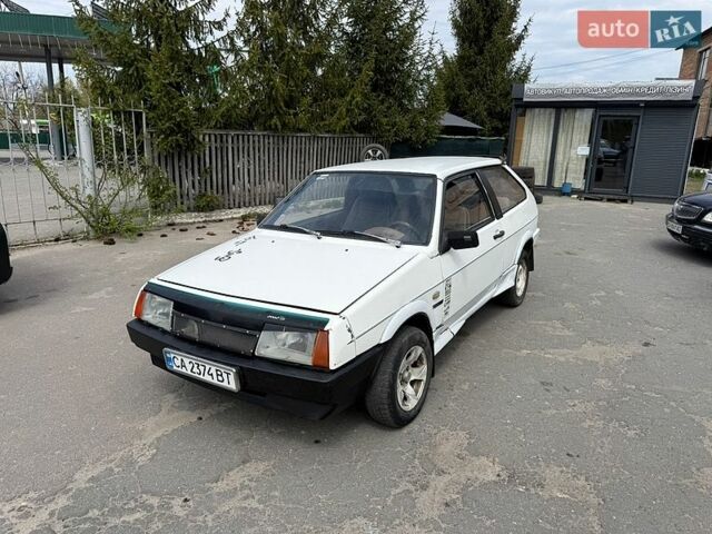 Белый ВАЗ 2108, объемом двигателя 1.29 л и пробегом 200 тыс. км за 570 $, фото 1 на Automoto.ua