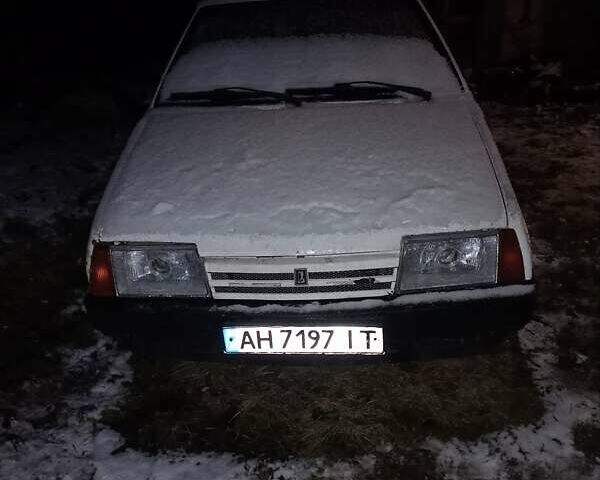 Белый ВАЗ 2108, объемом двигателя 1.5 л и пробегом 40 тыс. км за 700 $, фото 1 на Automoto.ua