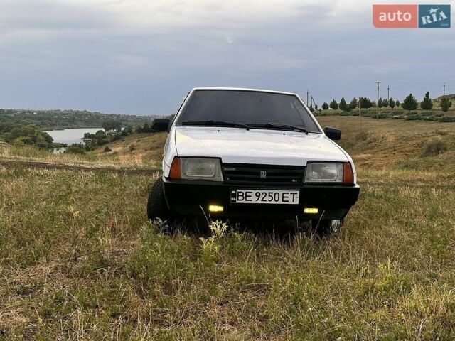 Белый ВАЗ 2108, объемом двигателя 1.3 л и пробегом 20 тыс. км за 1303 $, фото 1 на Automoto.ua