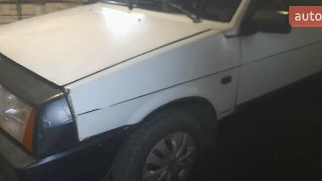 Белый ВАЗ 2108, объемом двигателя 1.3 л и пробегом 150 тыс. км за 800 $, фото 1 на Automoto.ua