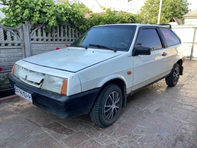 Белый ВАЗ 2108, объемом двигателя 1.3 л и пробегом 190 тыс. км за 1250 $, фото 1 на Automoto.ua