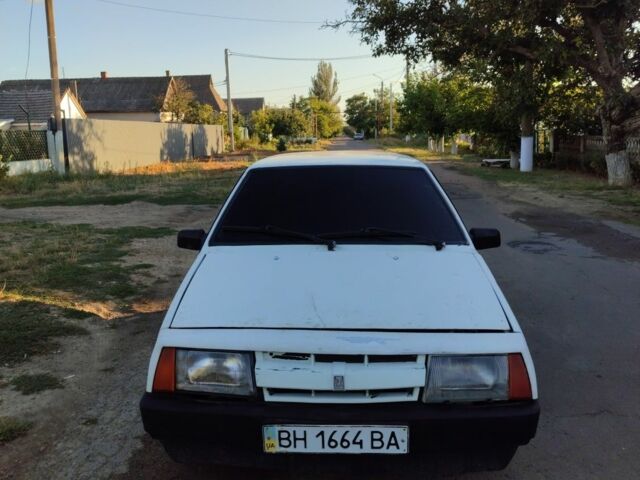 Белый ВАЗ 2108, объемом двигателя 1.5 л и пробегом 33 тыс. км за 451 $, фото 1 на Automoto.ua