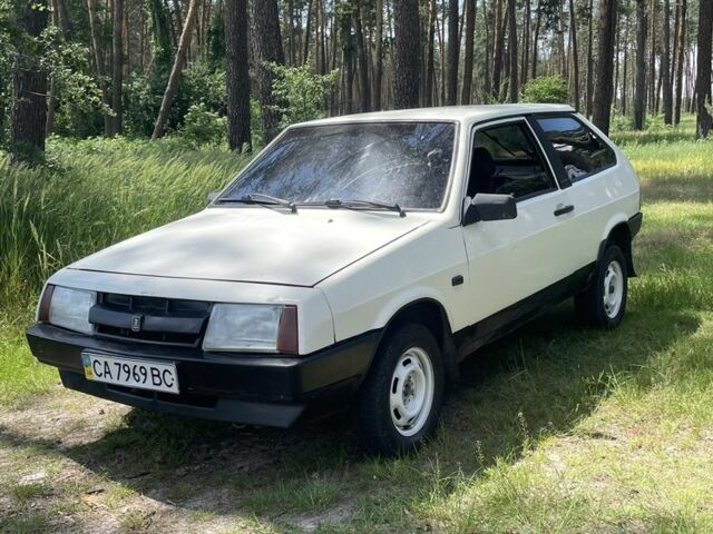 Белый ВАЗ 2108, объемом двигателя 1.3 л и пробегом 80 тыс. км за 600 $, фото 1 на Automoto.ua