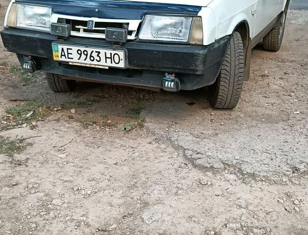 Белый ВАЗ 2108, объемом двигателя 1.3 л и пробегом 30 тыс. км за 1182 $, фото 1 на Automoto.ua
