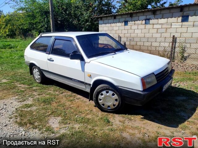 ВАЗ 2108 1989 в Казатине на Automoto.ua Белый ВАЗ 2108, объемом двигателя 1.5 л и пробегом 200 тыс. км за 1000 $, фото 1 на Automoto.ua