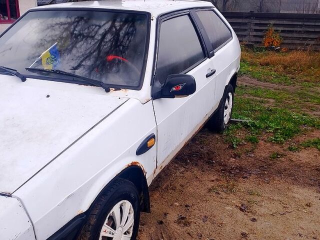 Белый ВАЗ 2108, объемом двигателя 1.1 л и пробегом 175 тыс. км за 600 $, фото 1 на Automoto.ua