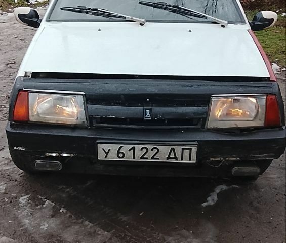 Белый ВАЗ 2108, объемом двигателя 0 л и пробегом 200 тыс. км за 473 $, фото 1 на Automoto.ua