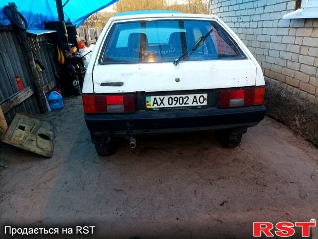 Белый ВАЗ 2108, объемом двигателя 1.3 л и пробегом 165 тыс. км за 500 $, фото 1 на Automoto.ua
