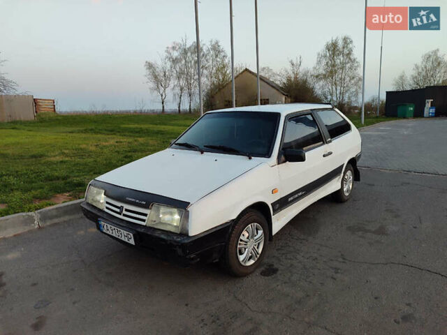 Белый ВАЗ 2108, объемом двигателя 1.5 л и пробегом 70 тыс. км за 1100 $, фото 1 на Automoto.ua