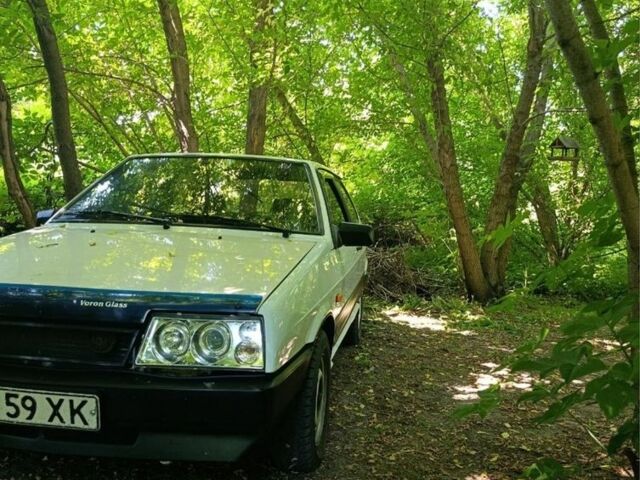Білий ВАЗ 2108, об'ємом двигуна 1.5 л та пробігом 85 тис. км за 1104 $, фото 1 на Automoto.ua