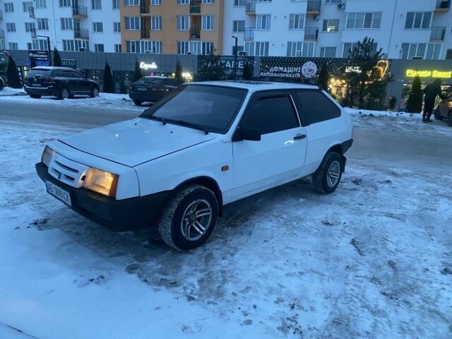 Белый ВАЗ 2108, объемом двигателя 1.3 л и пробегом 200 тыс. км за 1250 $, фото 1 на Automoto.ua