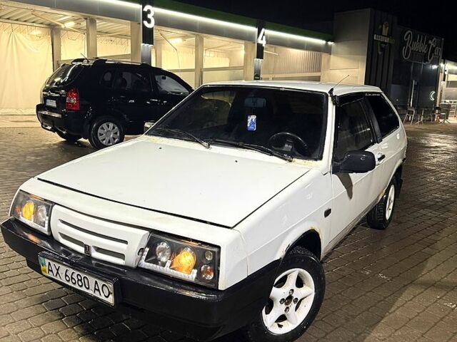 Белый ВАЗ 2108, объемом двигателя 1.5 л и пробегом 48 тыс. км за 699 $, фото 1 на Automoto.ua