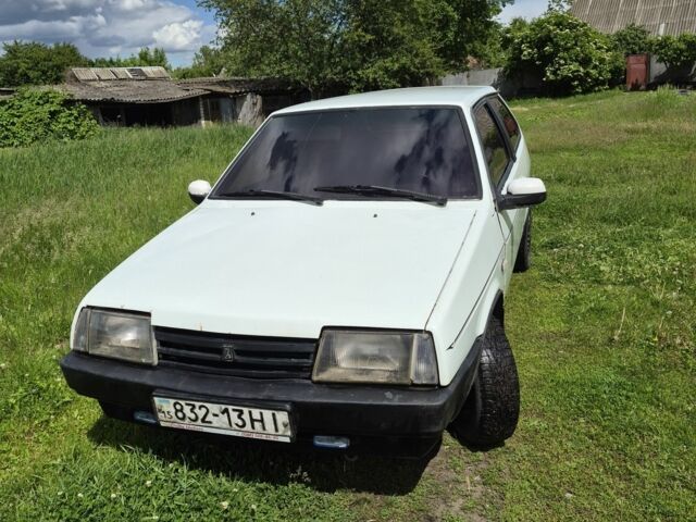 Белый ВАЗ 2108, объемом двигателя 2 л и пробегом 3 тыс. км за 680 $, фото 1 на Automoto.ua