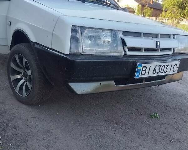 Белый ВАЗ 2108, объемом двигателя 1.29 л и пробегом 740 тыс. км за 1400 $, фото 1 на Automoto.ua