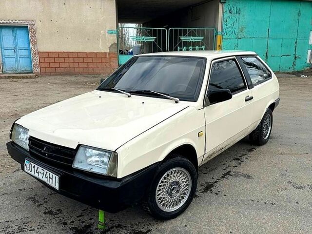 Белый ВАЗ 2108, объемом двигателя 1.5 л и пробегом 111 тыс. км за 750 $, фото 1 на Automoto.ua