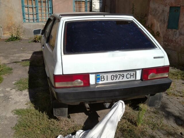 Белый ВАЗ 2108, объемом двигателя 1.5 л и пробегом 200 тыс. км за 1100 $, фото 1 на Automoto.ua