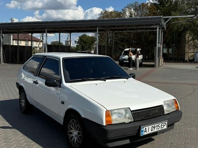Белый ВАЗ 2108, объемом двигателя 1.5 л и пробегом 280 тыс. км за 1500 $, фото 1 на Automoto.ua