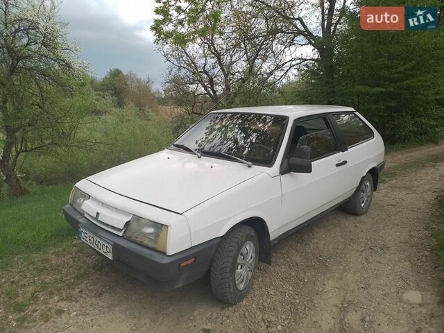 Белый ВАЗ 2108, объемом двигателя 1.3 л и пробегом 237 тыс. км за 999 $, фото 1 на Automoto.ua