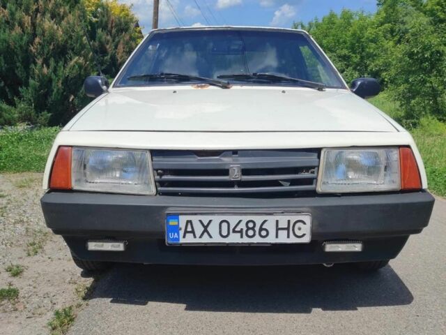 Белый ВАЗ 2108, объемом двигателя 1.3 л и пробегом 150 тыс. км за 797 $, фото 1 на Automoto.ua