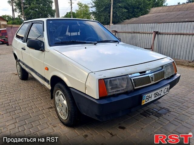 Белый ВАЗ 2108, объемом двигателя 1.5 л и пробегом 200 тыс. км за 650 $, фото 1 на Automoto.ua