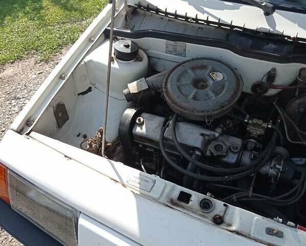 Белый ВАЗ 2108, объемом двигателя 1.1 л и пробегом 100 тыс. км за 750 $, фото 1 на Automoto.ua