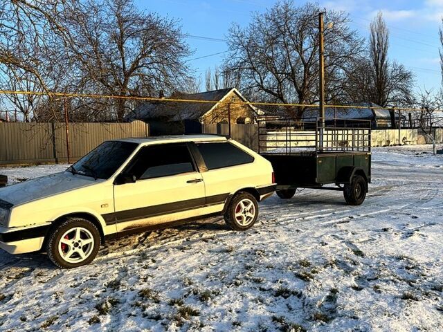 Белый ВАЗ 2108, объемом двигателя 1.5 л и пробегом 100 тыс. км за 850 $, фото 1 на Automoto.ua