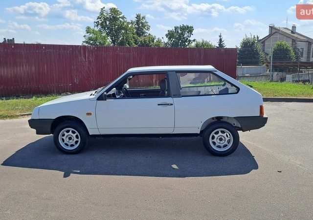 Белый ВАЗ 2108, объемом двигателя 1.5 л и пробегом 135 тыс. км за 1650 $, фото 1 на Automoto.ua