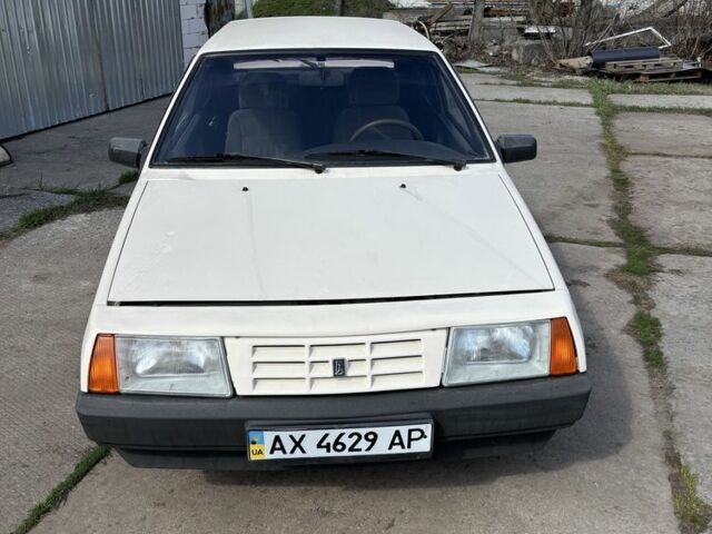 Белый ВАЗ 2108, объемом двигателя 1.3 л и пробегом 3 тыс. км за 1500 $, фото 1 на Automoto.ua