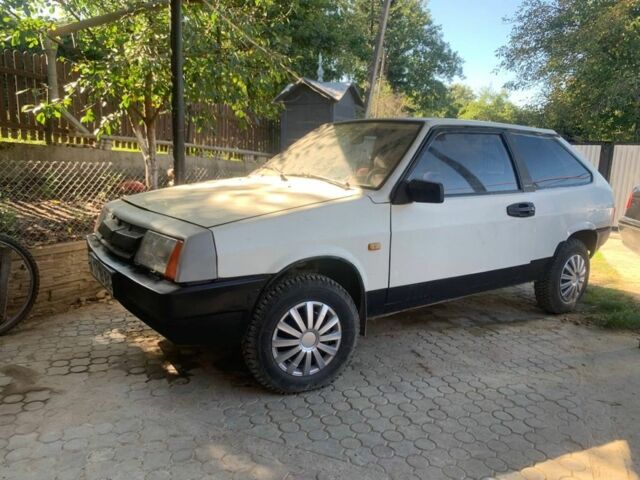 Белый ВАЗ 2108, объемом двигателя 0 л и пробегом 2 тыс. км за 650 $, фото 1 на Automoto.ua