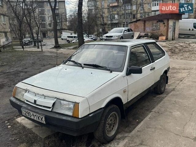 Белый ВАЗ 2108, объемом двигателя 1.29 л и пробегом 200 тыс. км за 450 $, фото 1 на Automoto.ua