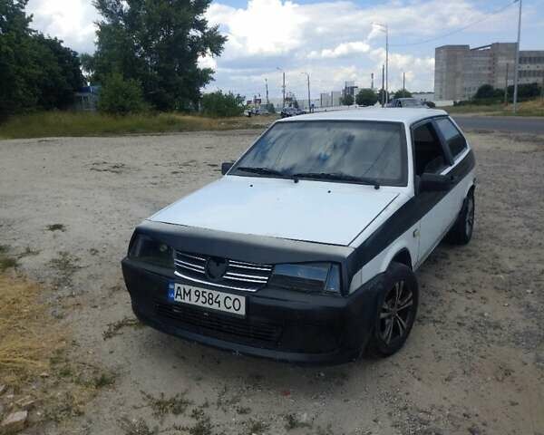 Белый ВАЗ 2108, объемом двигателя 1.3 л и пробегом 70 тыс. км за 1500 $, фото 1 на Automoto.ua