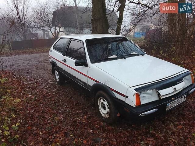 Белый ВАЗ 2108, объемом двигателя 0 л и пробегом 425 тыс. км за 550 $, фото 1 на Automoto.ua