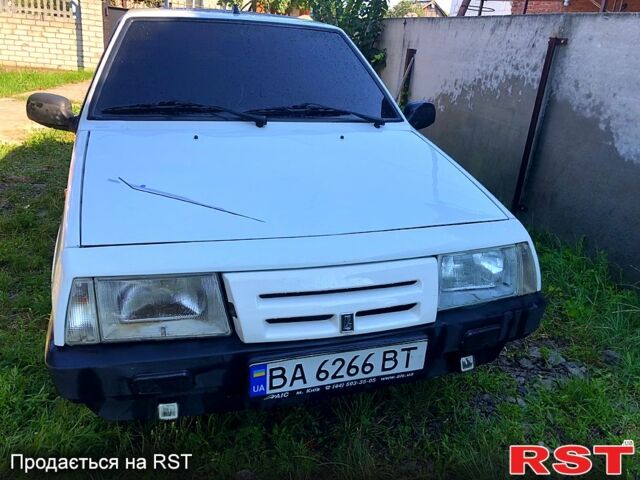 Белый ВАЗ 2108, объемом двигателя 1.3 л и пробегом 20 тыс. км за 1250 $, фото 1 на Automoto.ua