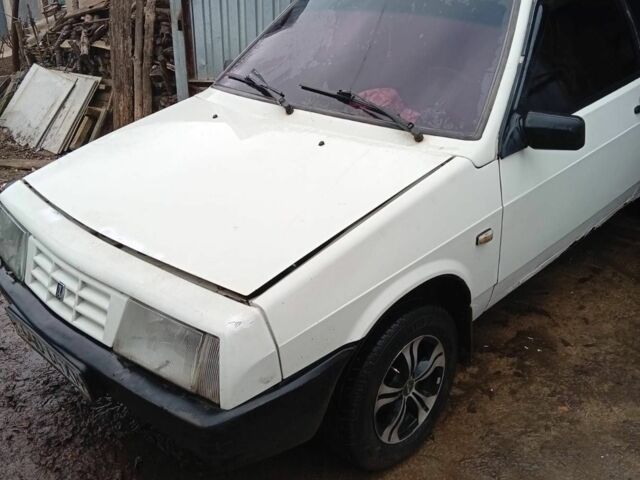 Белый ВАЗ 2108, объемом двигателя 0 л и пробегом 73 тыс. км за 500 $, фото 1 на Automoto.ua
